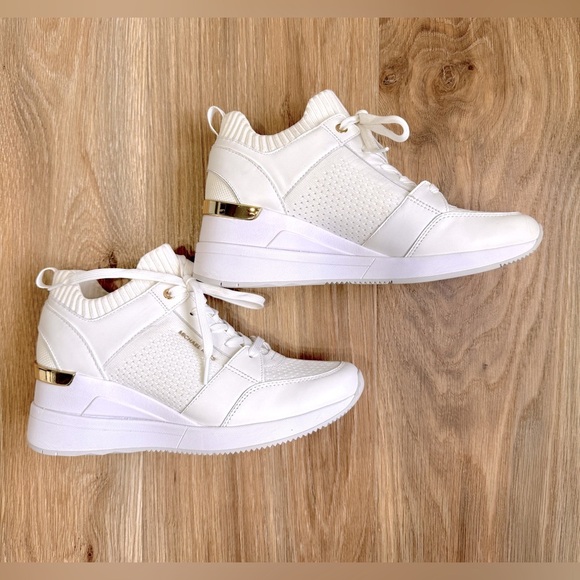 MICHAEL Michael Kors White Georgie Knit Trainer Size 9.5 LNC - Picture 9 of 10
